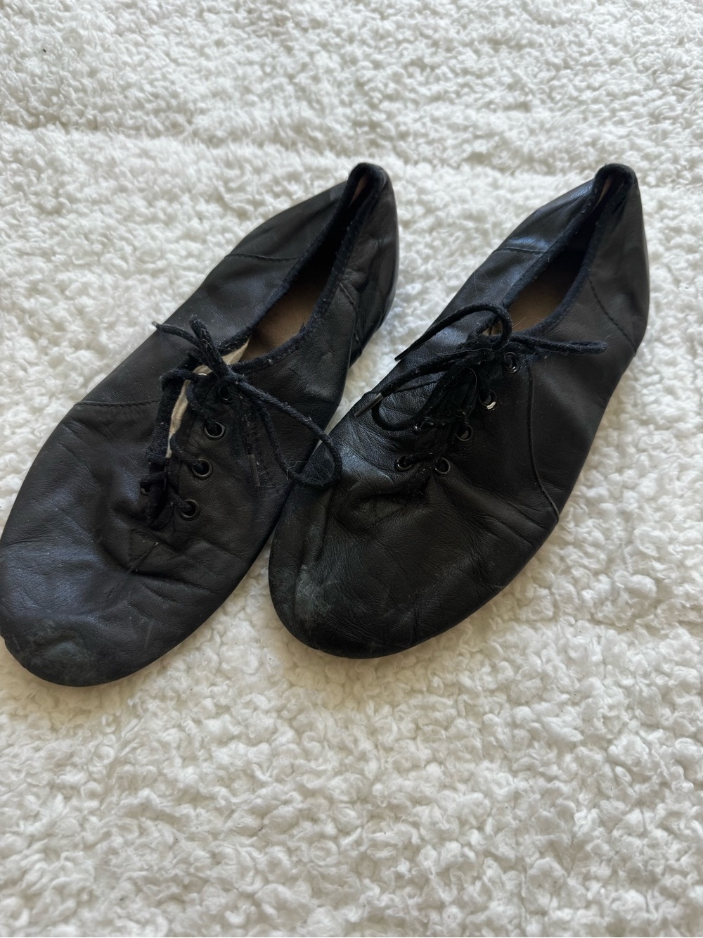 Women’s jazz shoes